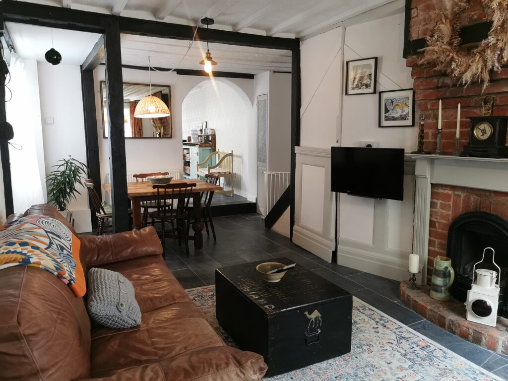 House in historic Old Harwich 6 miles from the studio opposite the famous Alma Pub in the heart of the historic town